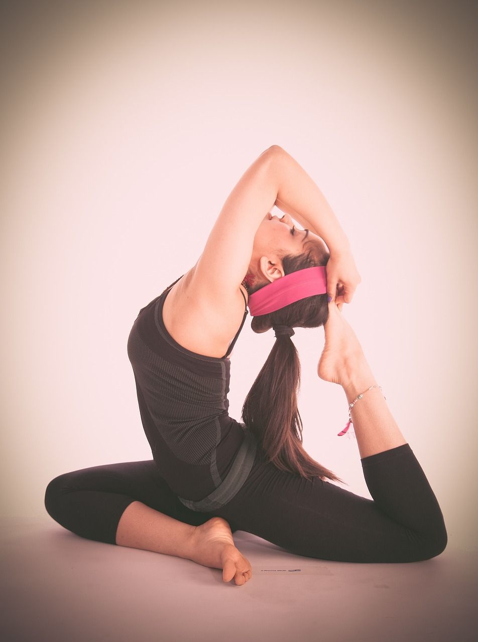 Yogaøvelser: En omfattende guide til en sunn og balansert kropp og sinn